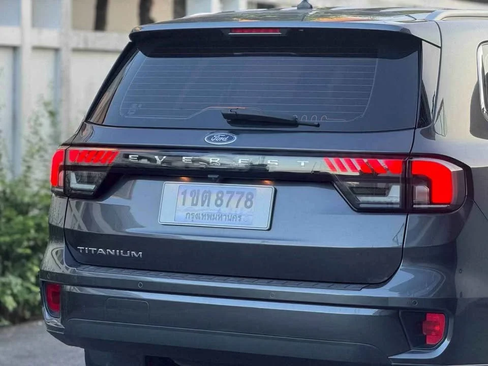2023 Ford Everest III 3