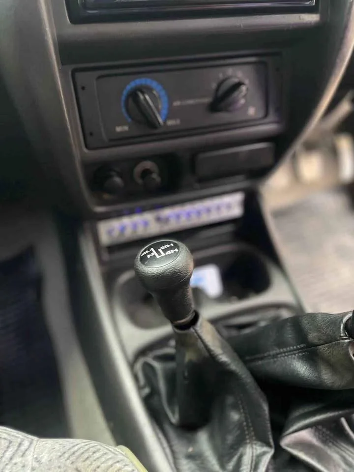 2003 Mazda 2500 Fighter V 2