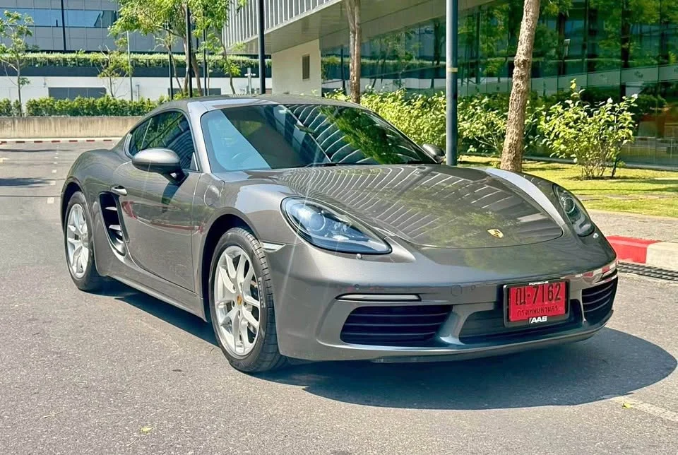 2018 Porsche 718 Boxster and Cayman IV 2