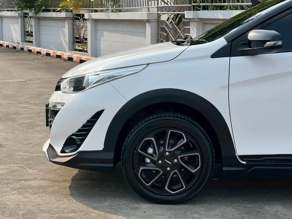 2020 Toyota Yaris III 2