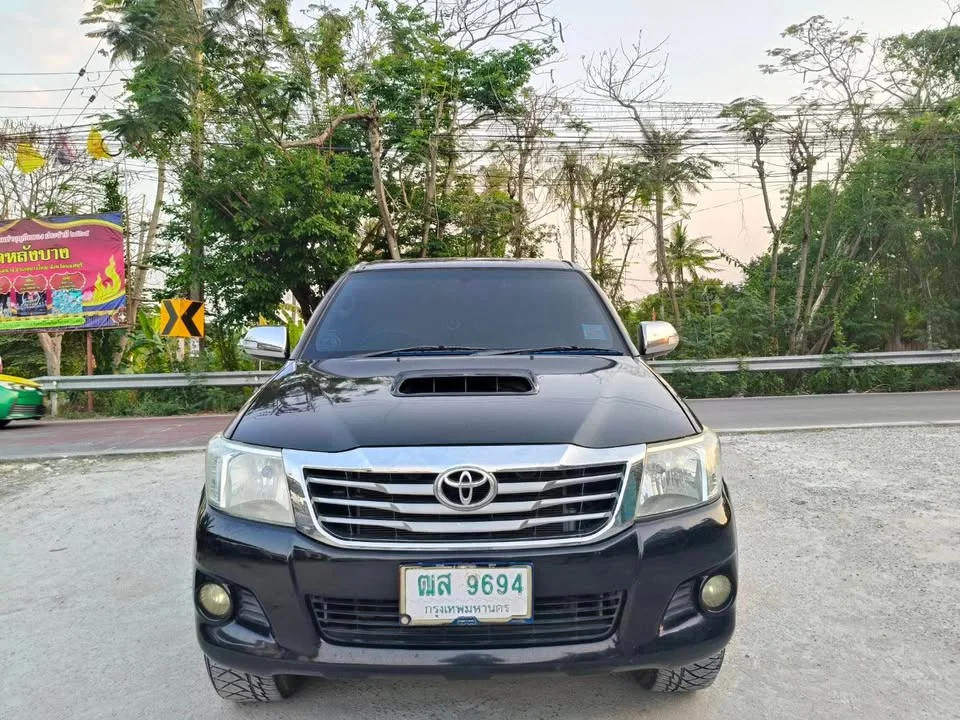 2013 Toyota Hilux VII 2