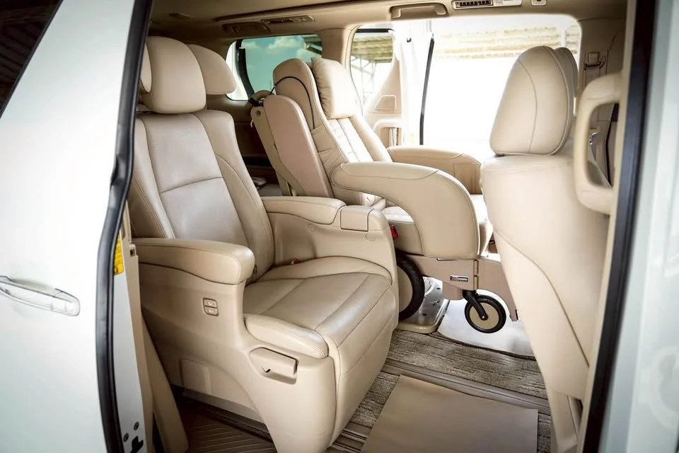 2013 Toyota Alphard, Vellfire II (AH20) 2