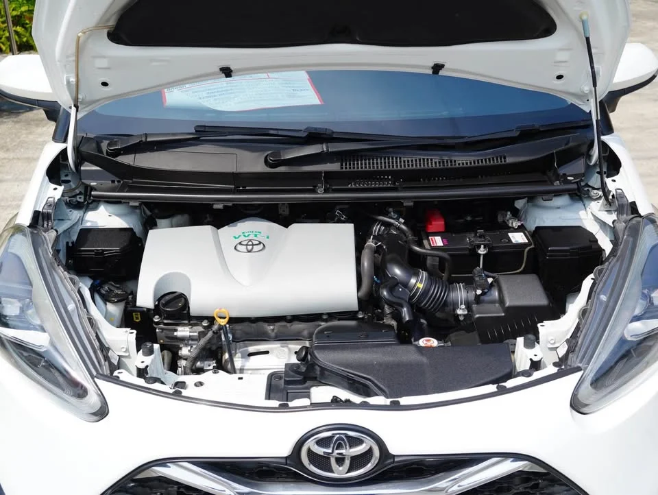 2020 Toyota Sienta II 2