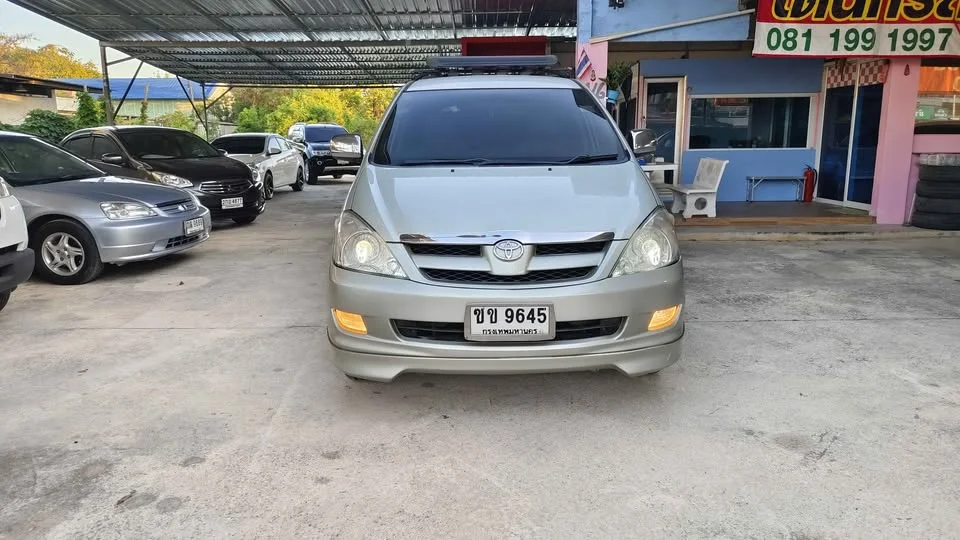 2006 Toyota Innova I 3