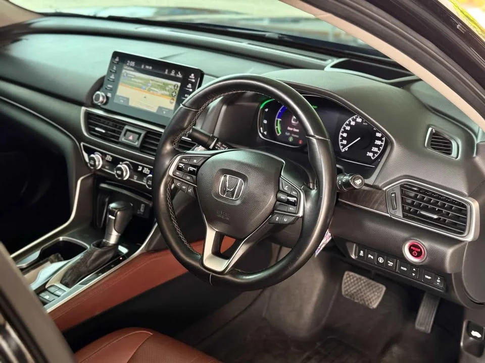 2020 Honda Accord X 3