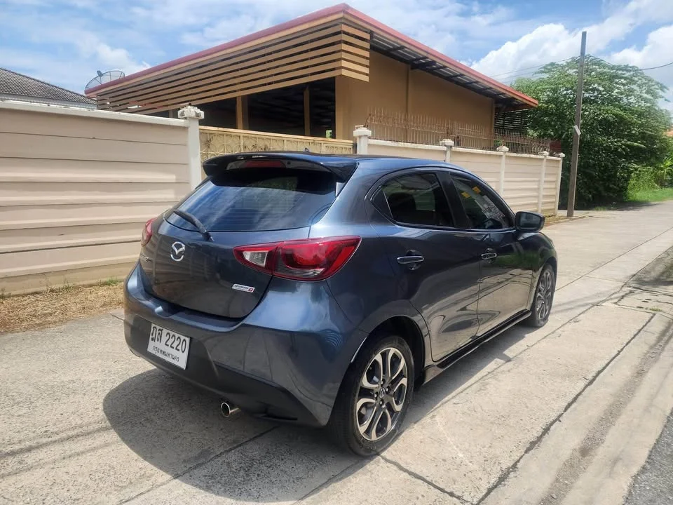 2015 Mazda 2 III 2