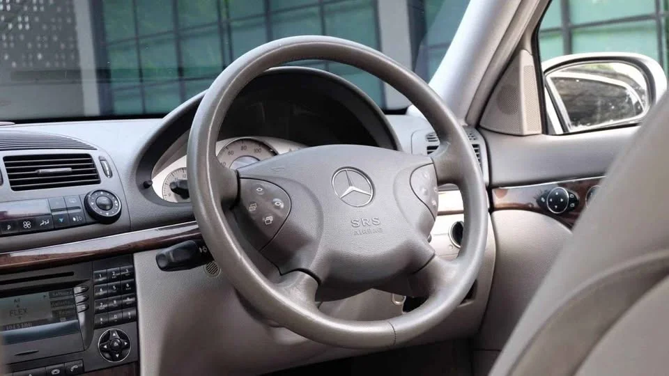 2003 Benz E-Class W211 2