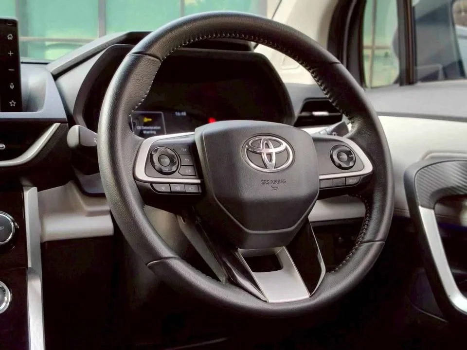 2023 Toyota Veloz III 2