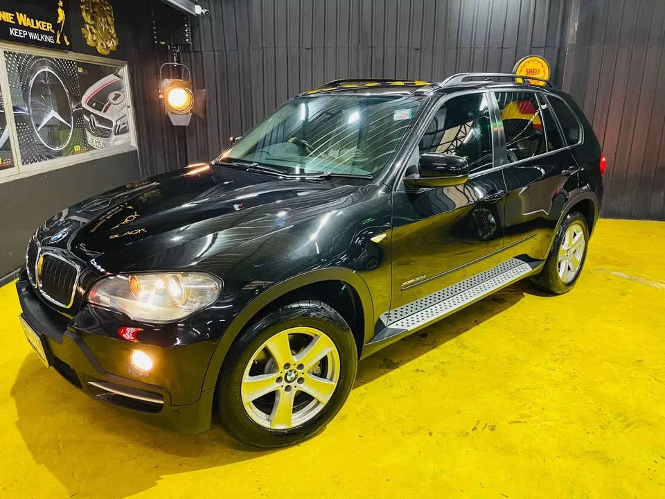 2010 BMW X5 E70 3