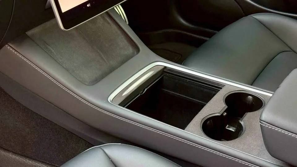 2023 Tesla Model 3 2
