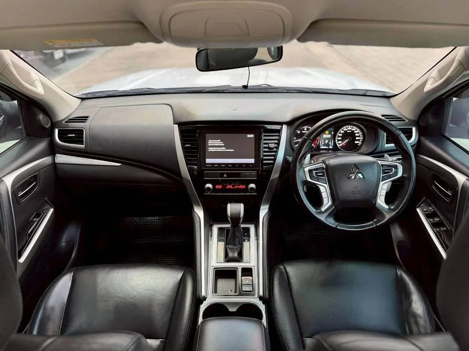 2019 Mitsubishi Pajero Sport III 3