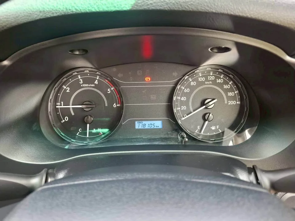 2019 Toyota Hilux VIII 3