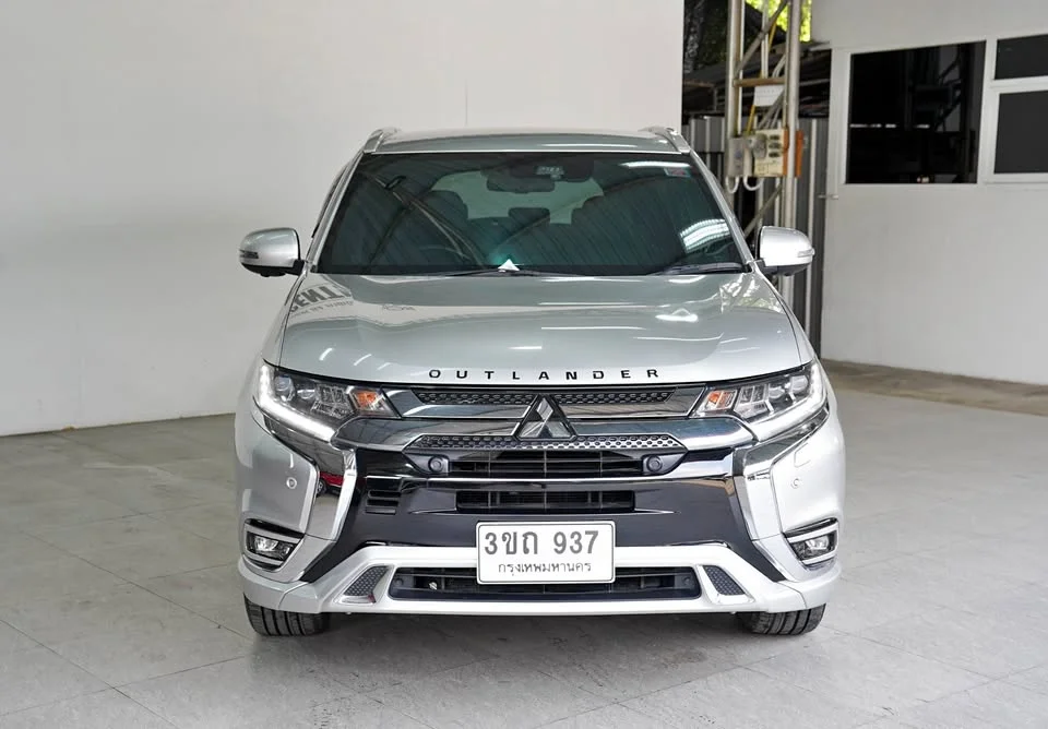 2021 Mitsubishi Outlander III 3