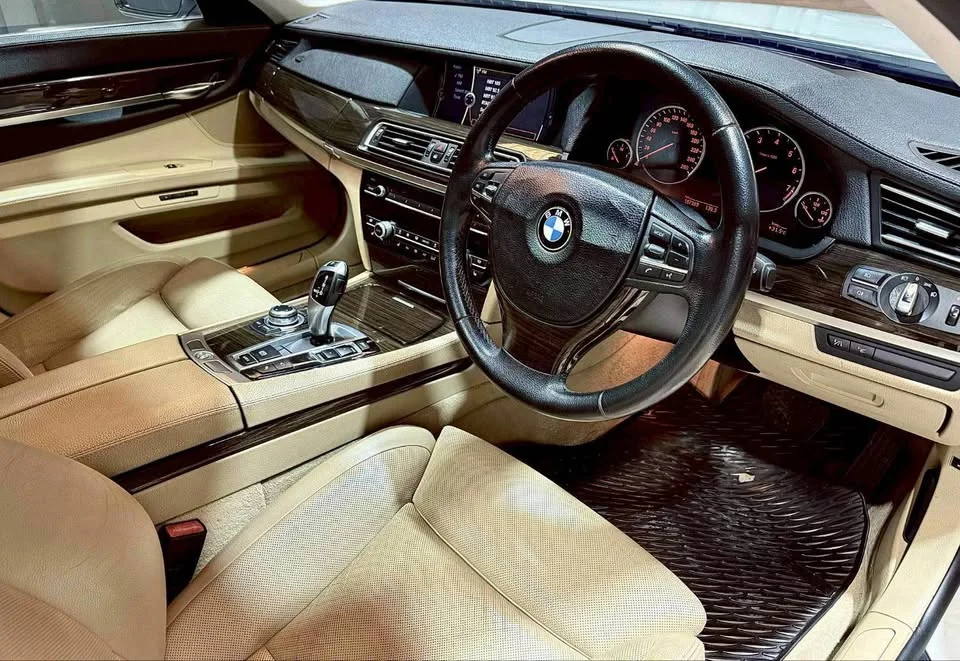 2009 BMW 7er F01, F02 2