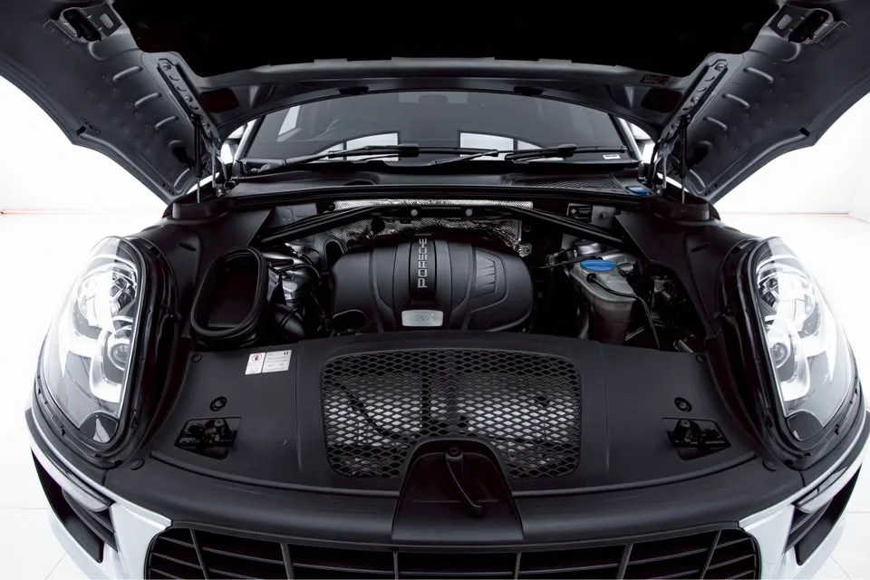 2015 Porsche Macan I 2