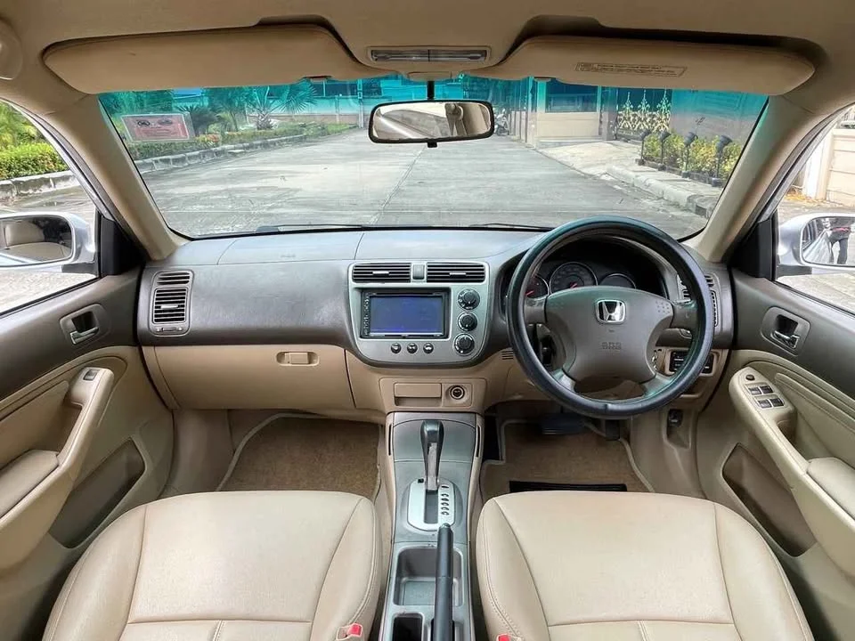2003 Honda Civic VII 3