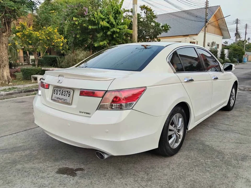 2010 Honda Accord VIII 2