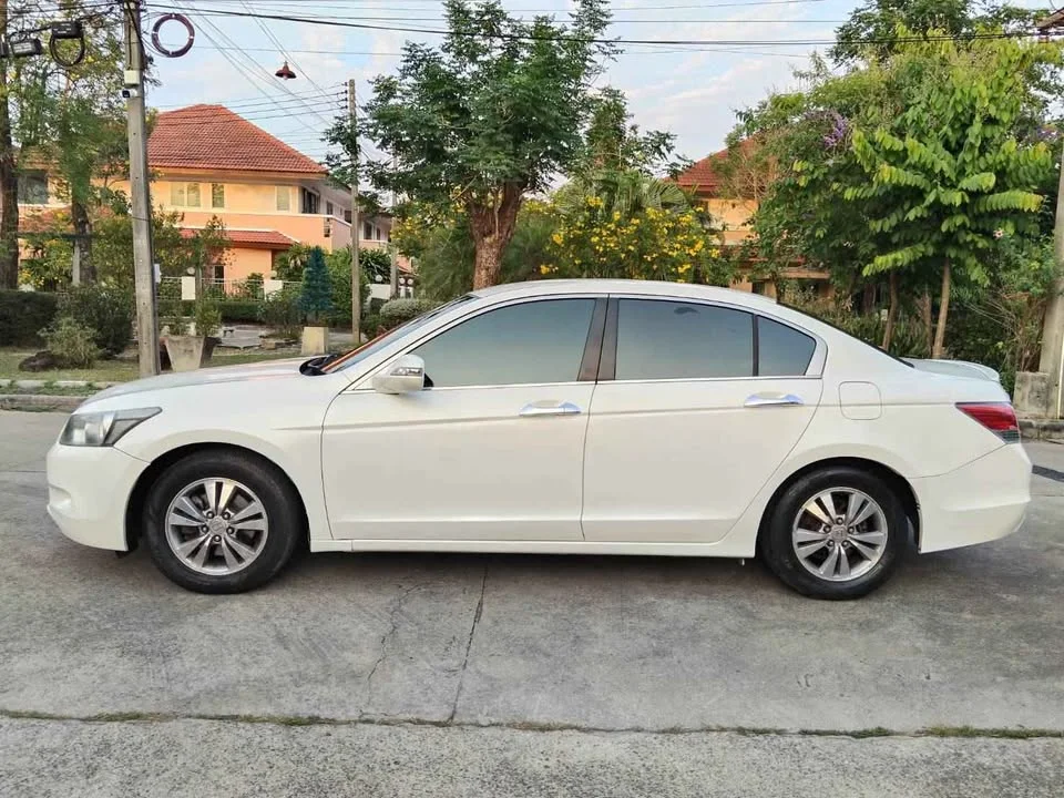 2010 Honda Accord VIII 2