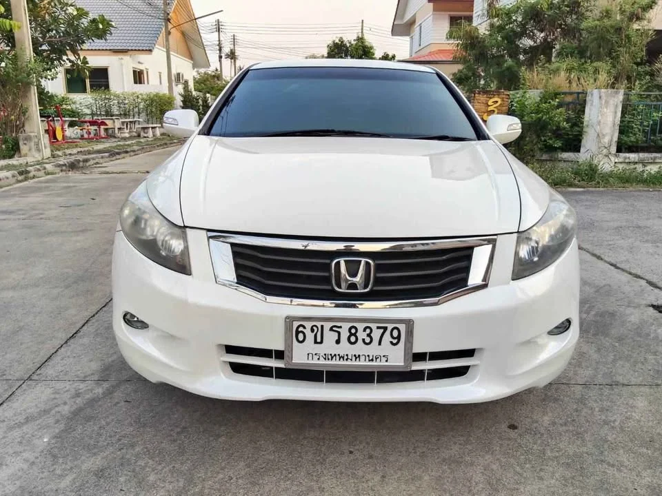 2010 Honda Accord VIII 3