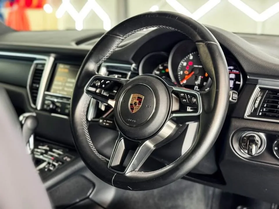 2016 Porsche Macan I 3