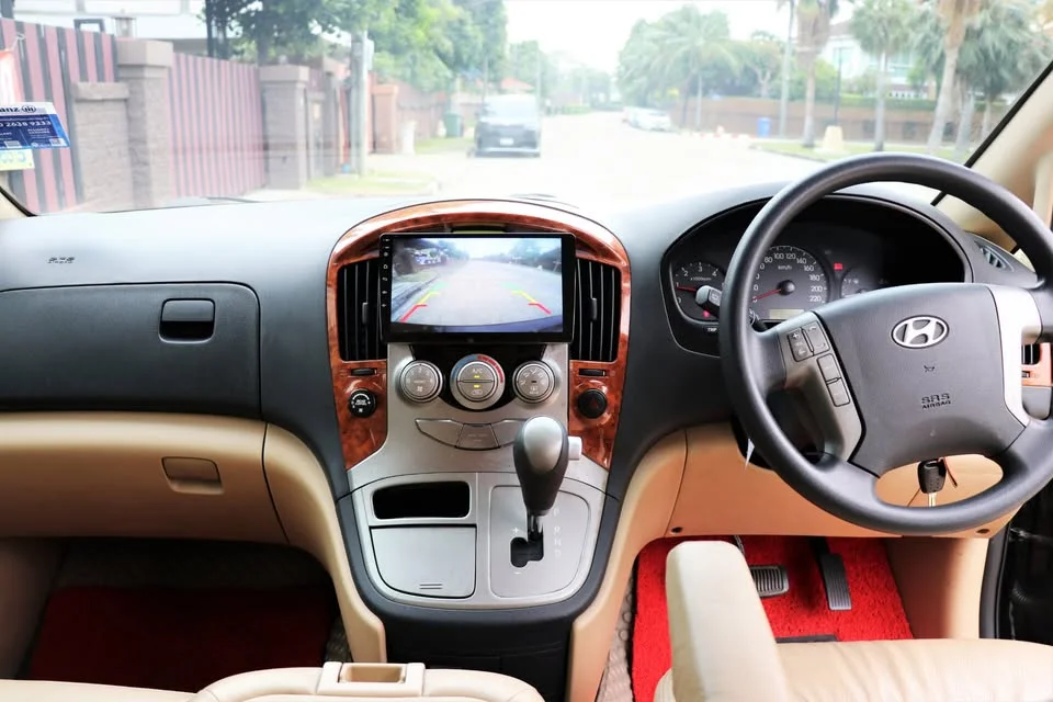 2013 Hyundai H-1 II 3