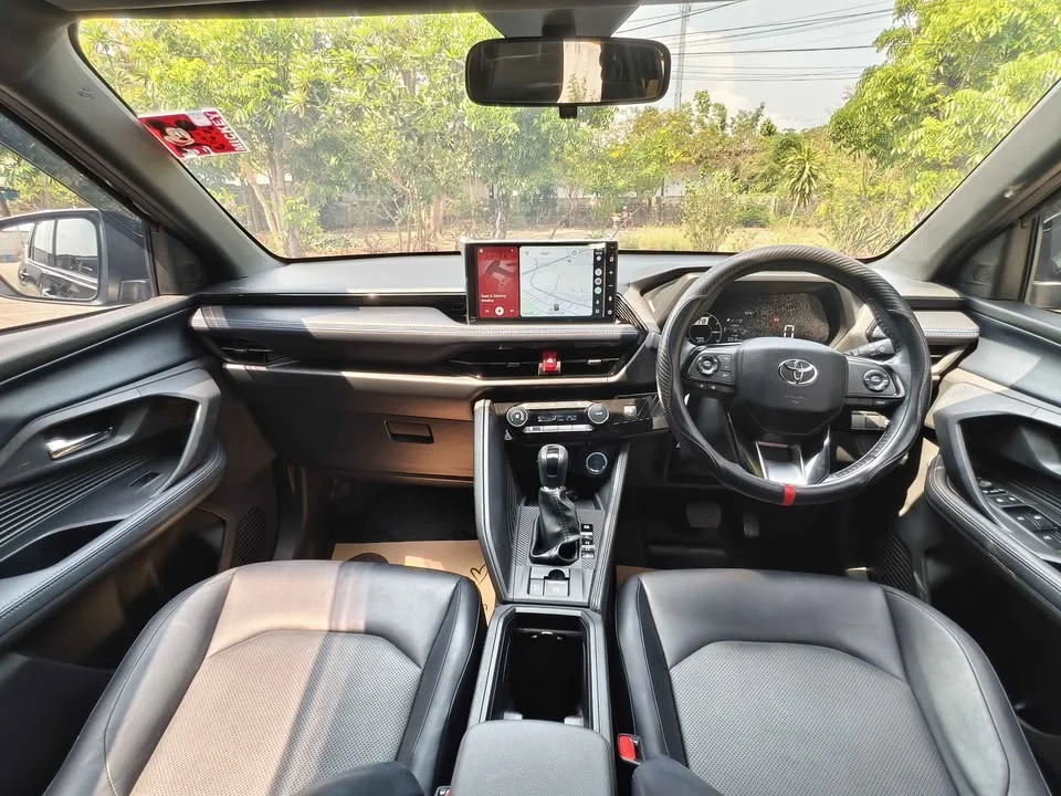 2024 Toyota Yaris Cross AC200 2