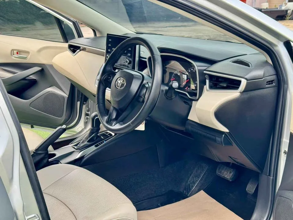 2019 Toyota Corolla Altis XII (E210) 3