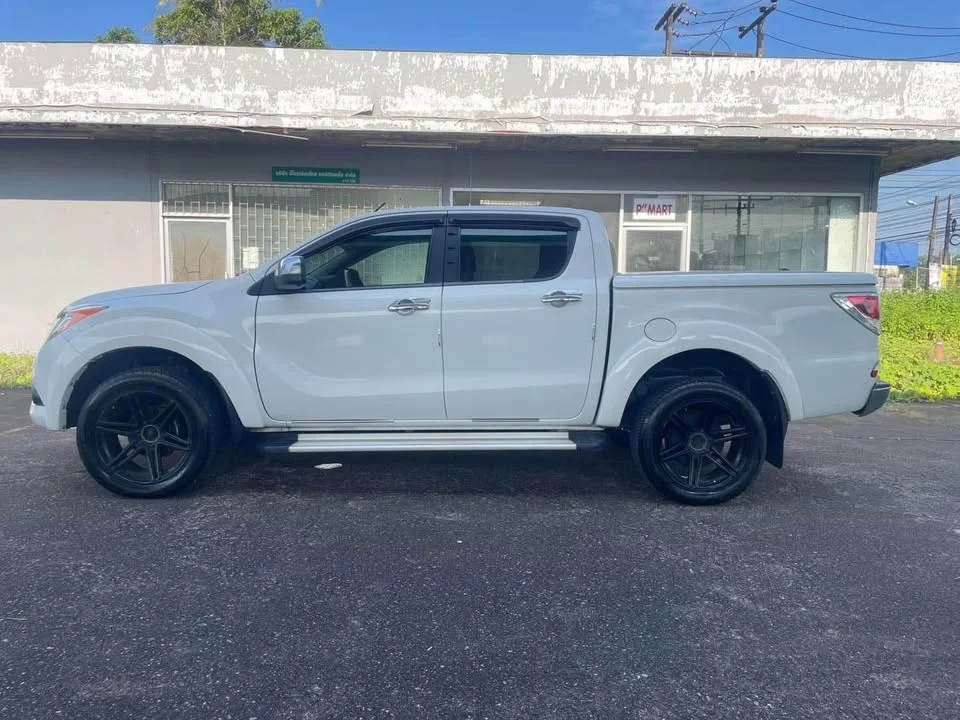 2013 Mazda BT-Series II 2