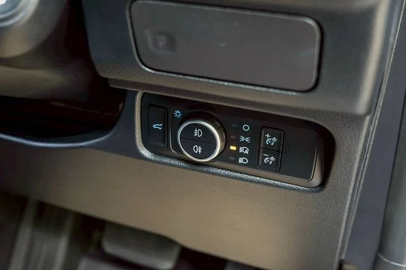 2023 Ford Everest III 3