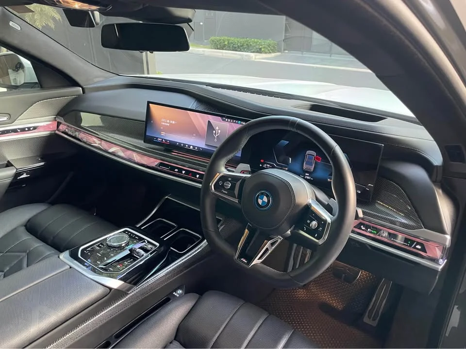 2025 BMW 7er G70 2