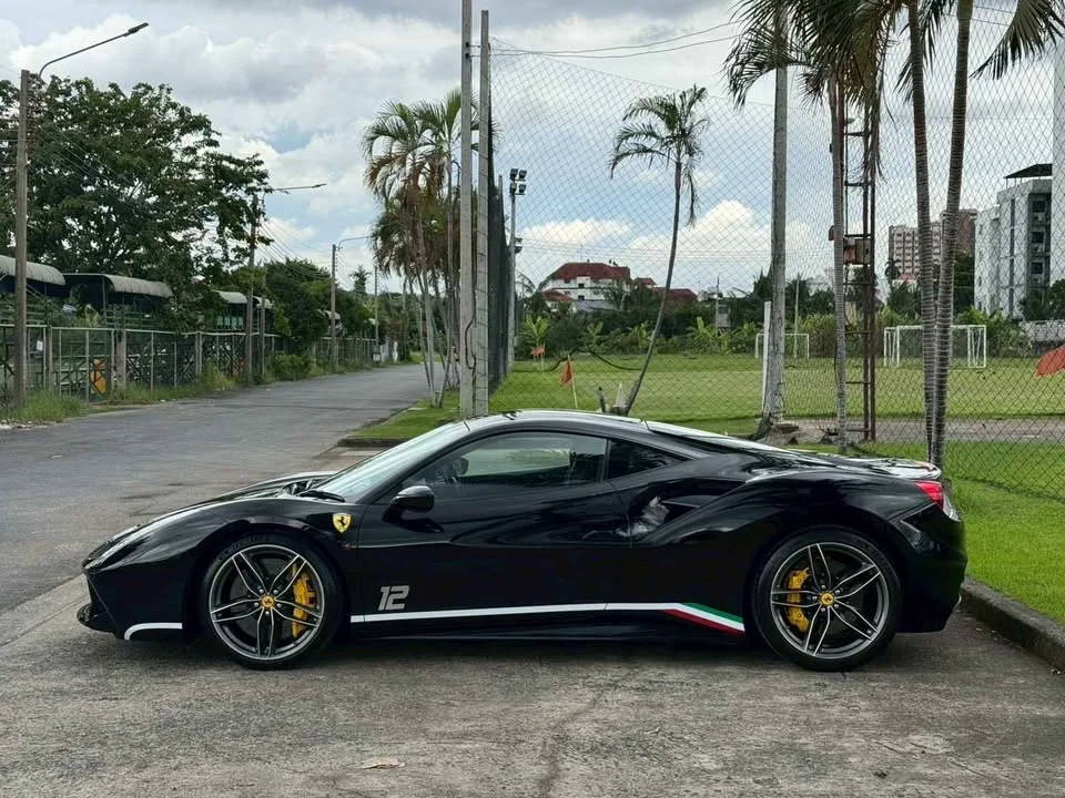 2018 Ferrari 488 2