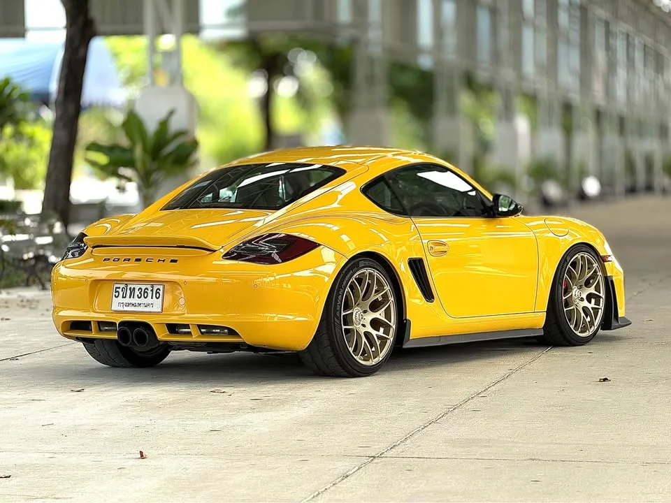 2011 Porsche Boxster and Cayman II 3