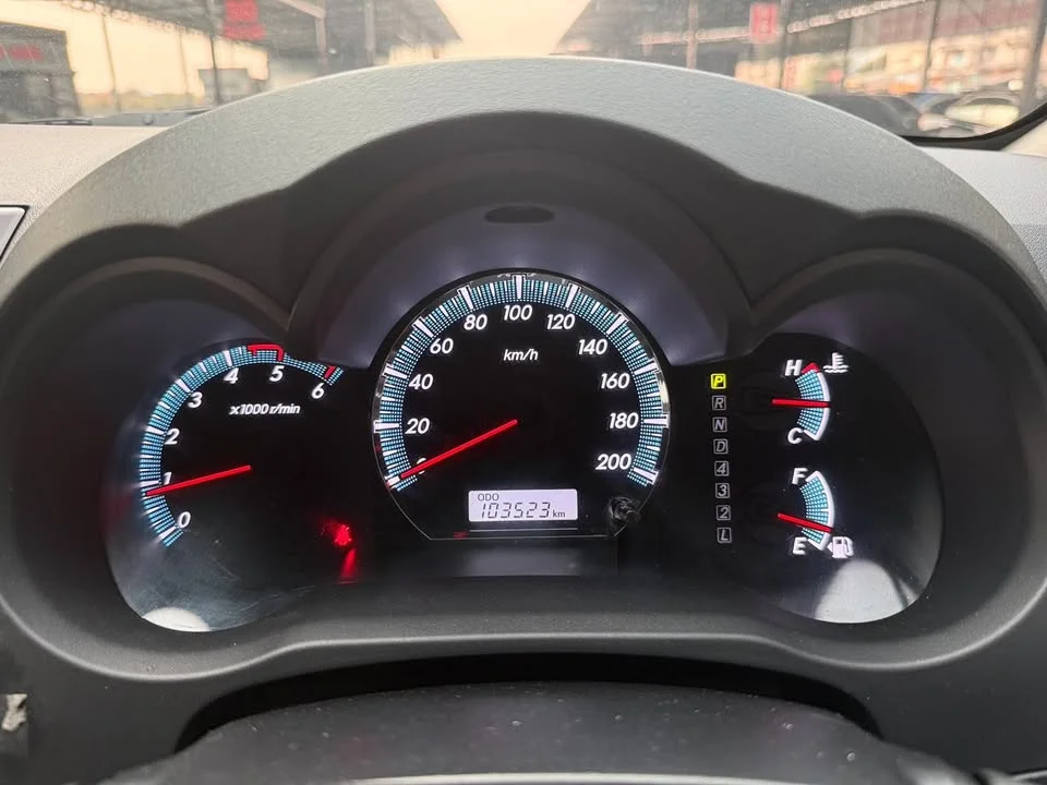 2014 Toyota Fortuner I 2