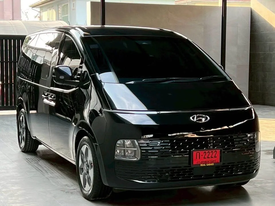 2022 Hyundai Staria US4 3
