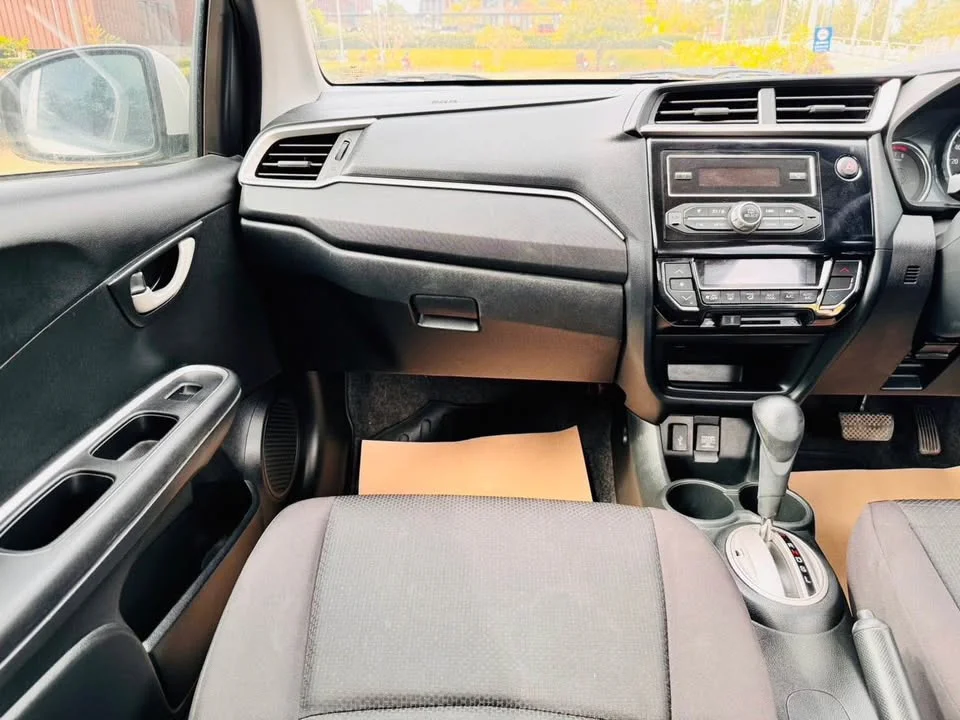 2017 Honda Brio Amaze I 3