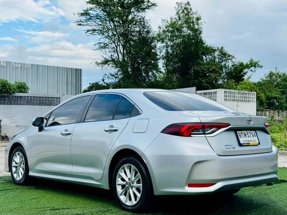 2019 Toyota Corolla Altis XII (E210) 3