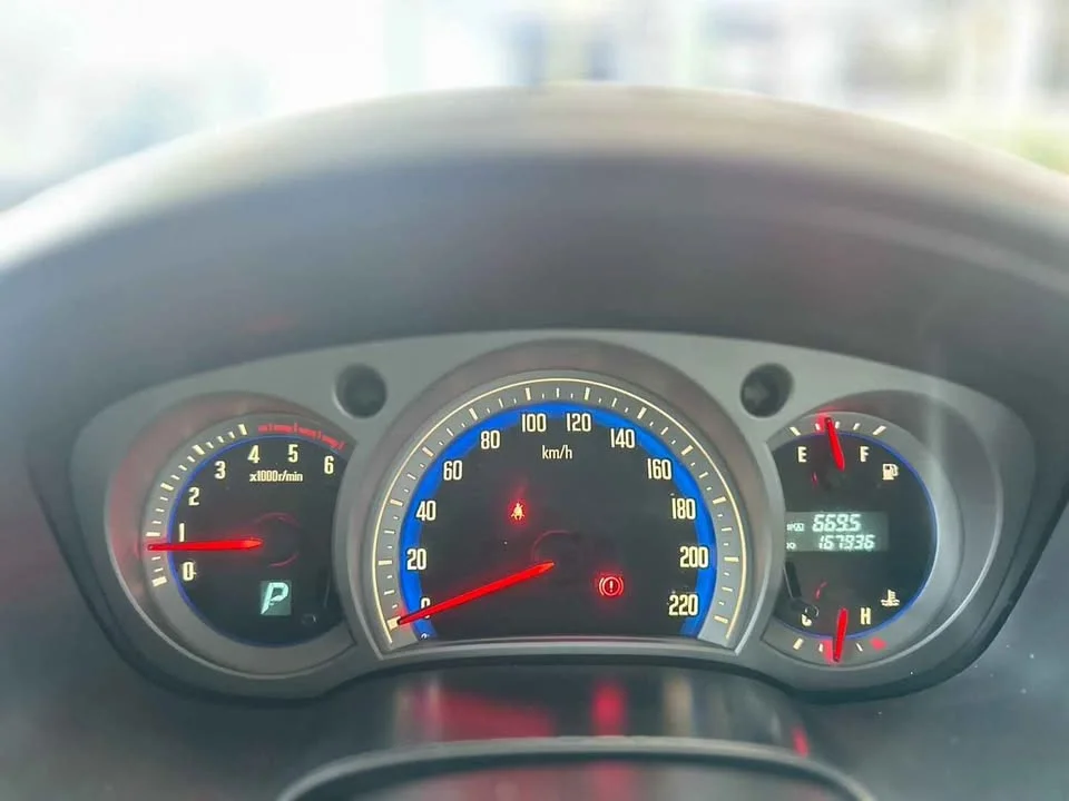 2009 Isuzu MU-7 3