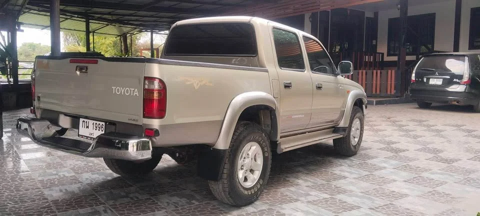 2001 Toyota Hilux Tiger VI 3