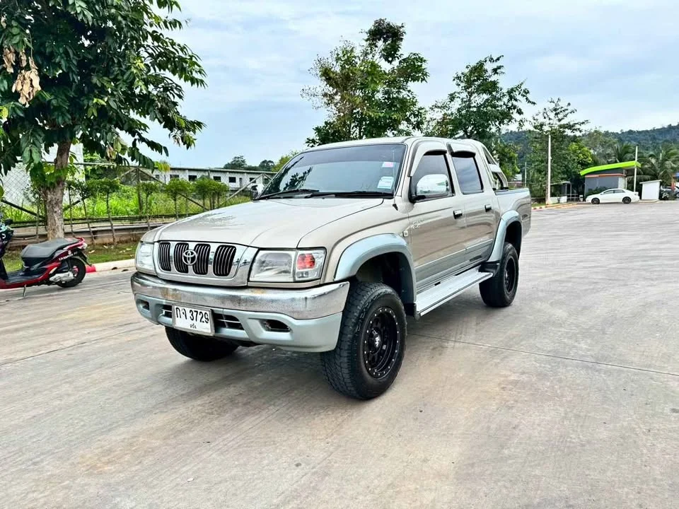 2003 Toyota Hilux Tiger VI 3