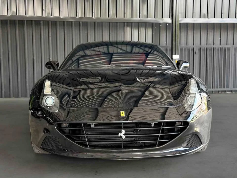 2015 Ferrari California T 2