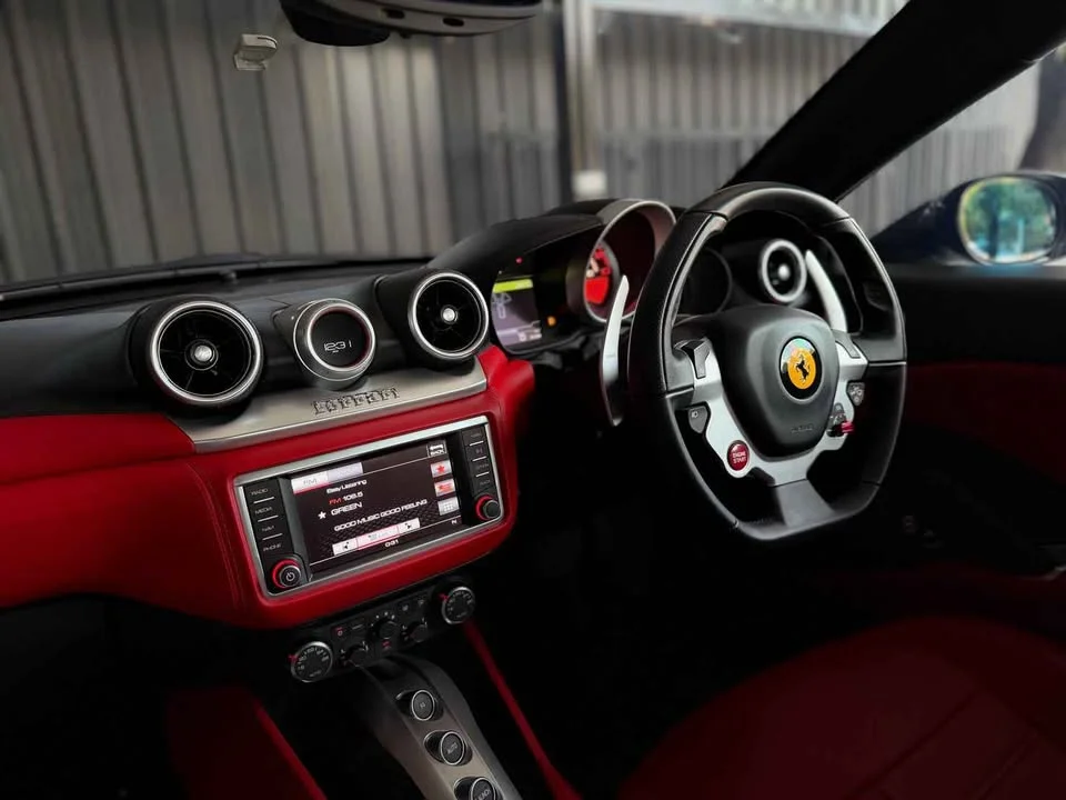 2015 Ferrari California T 3
