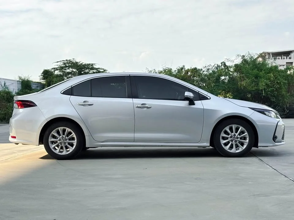 2020 Toyota Corolla Altis XII (E210) 2