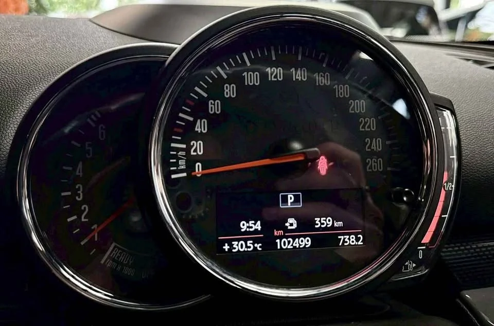 2017 Mini Hatch  III 3