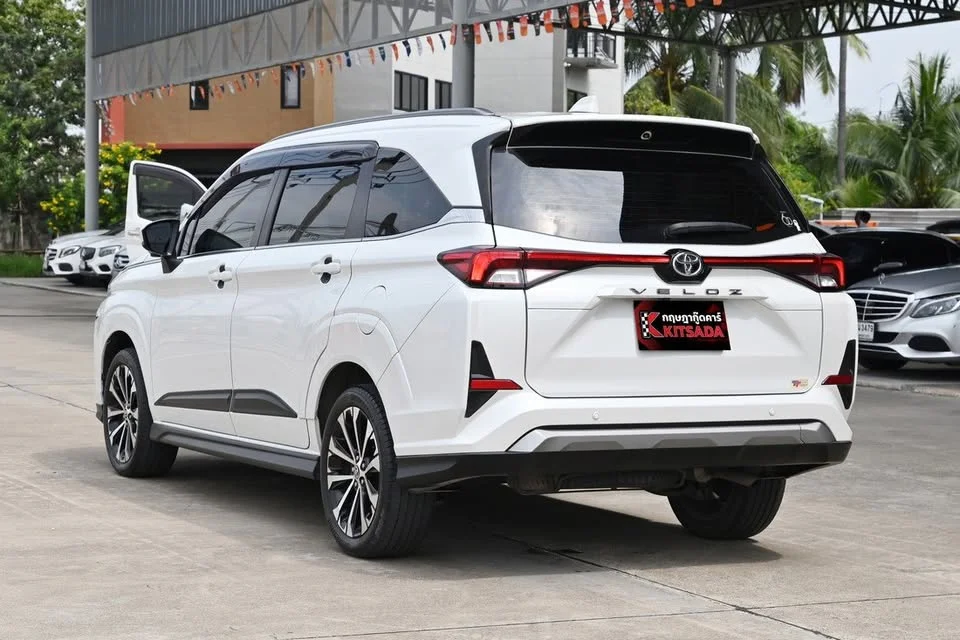 2023 Toyota Veloz III 3