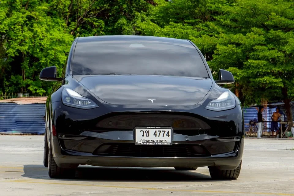 2023 Tesla Model Y 3