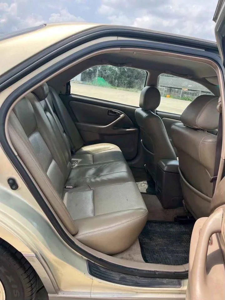 1999 Toyota Camry IV (XV20) 3