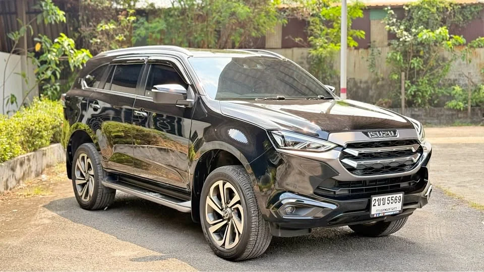 2021 Isuzu MU-X II 3