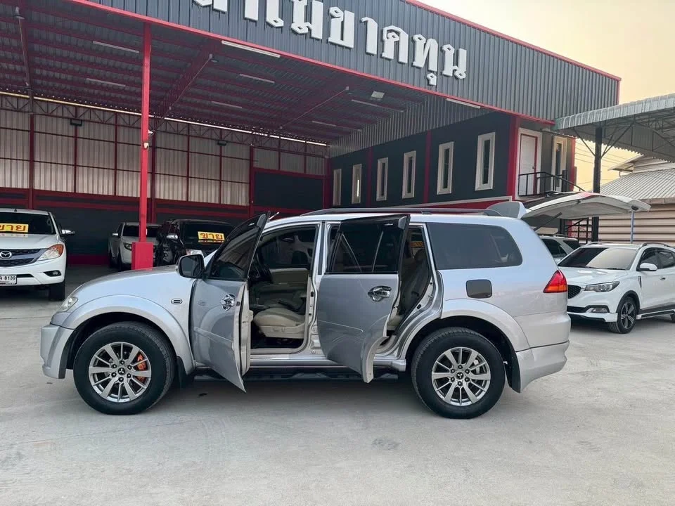 2012 Mitsubishi Pajero Sport II 3