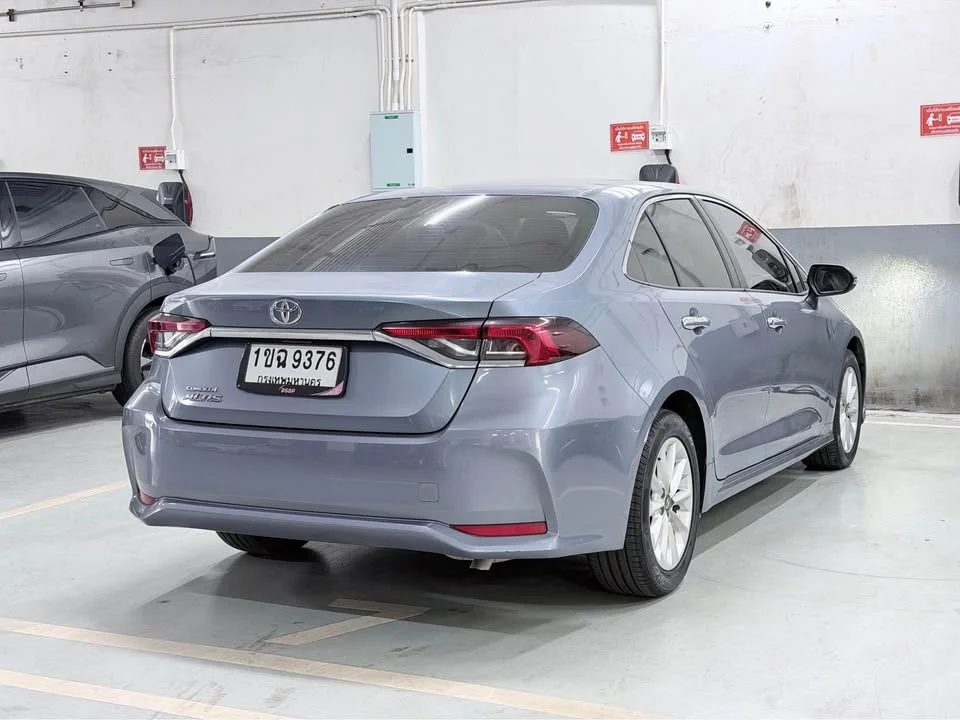 2020 Toyota Corolla Altis XII (E210) 3