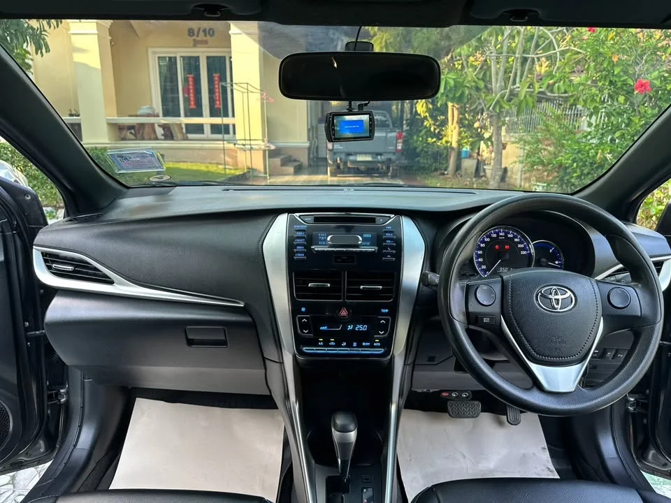 2018 Toyota Yaris III 2
